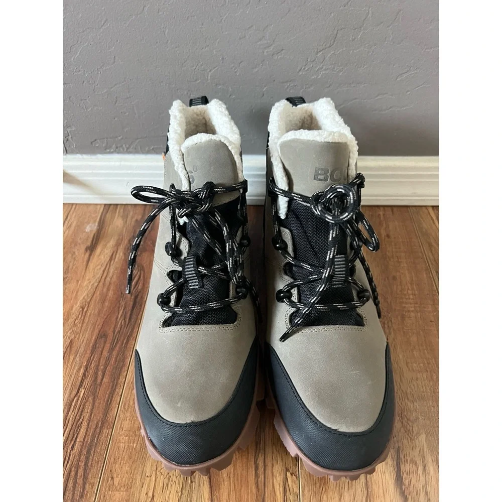 Bogs - Women's - Boots Arcata
Urban Leather... Size 10 - Picture 4 of 12